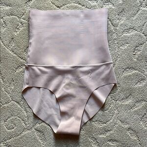 High-Waisted Shapewear in Light nude from Windsor. Runs very small!